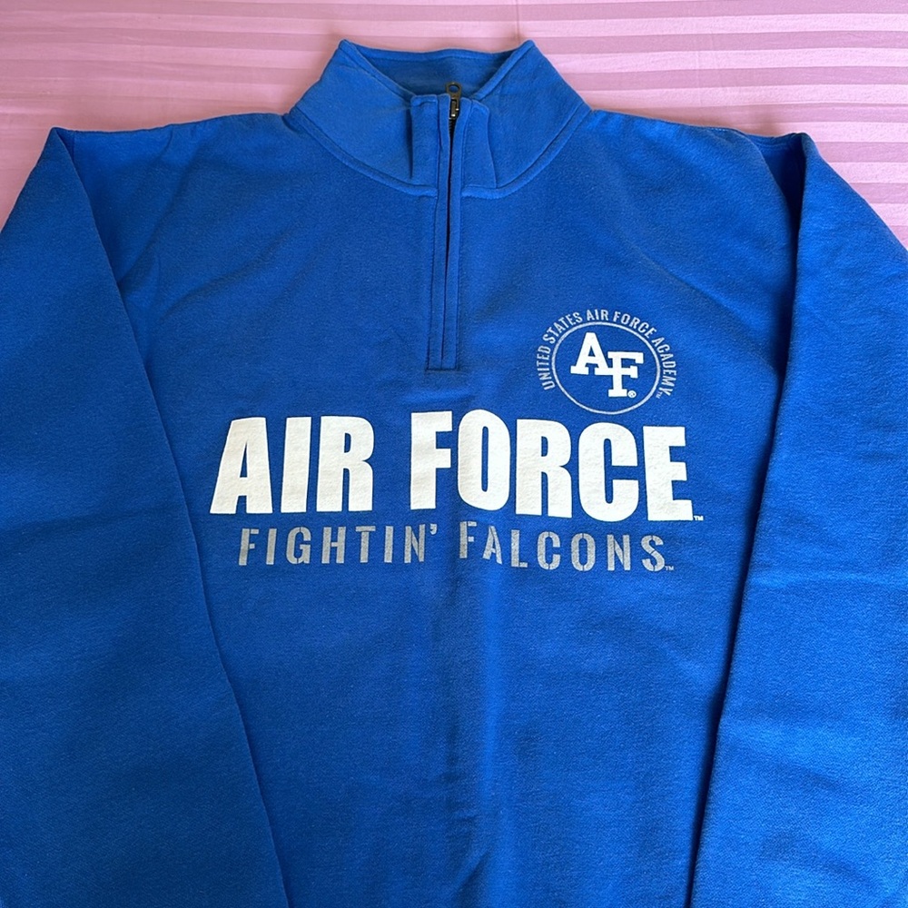 AIR FORCE Falcons BNWT, Men’s Large but can be XL too.